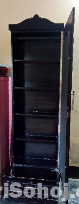 ড্রেসিং টেবিল